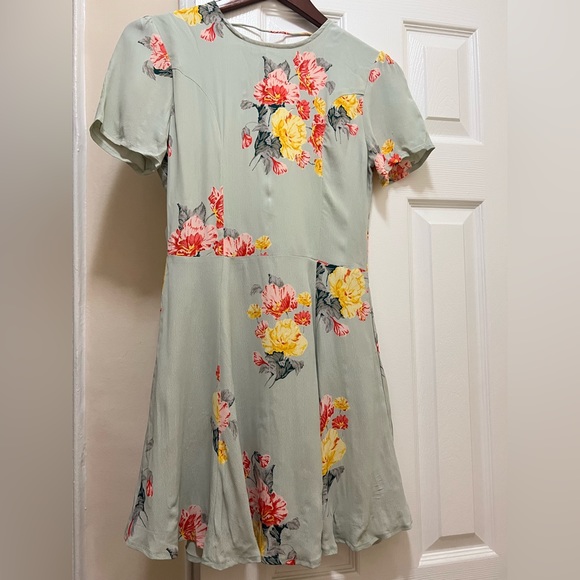 Henson Dress - Picture 3 of 5